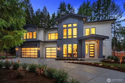 13422 NE 54th Pl, Bellevue, WA 98005