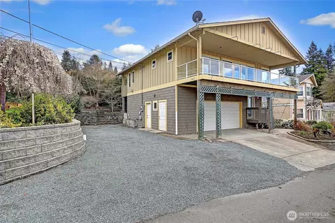 1369 Bonanza Aly, Camano Island, WA 98282