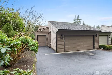 15000 Village Green Dr #52, Mill Creek, WA 98012