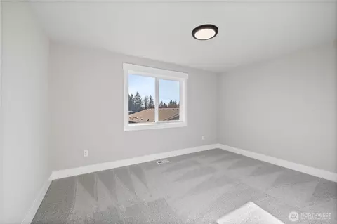 18521 1st Ave SE, Bothell, WA 98012 photo 16