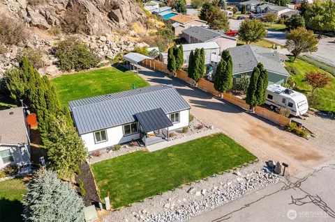 14941 Golden Delicious St, Entiat, WA 98822