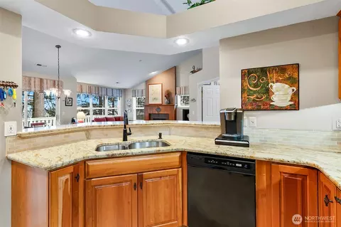 706 228th St SW #M203, Bothell, WA 98021 photo 17