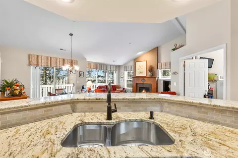 706 228th St SW #M203, Bothell, WA 98021 photo 18