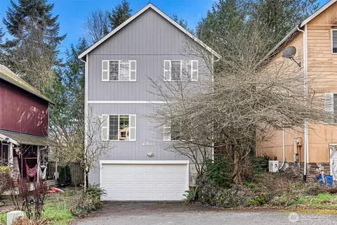 6421 NE Fern St, Suquamish, WA 98392