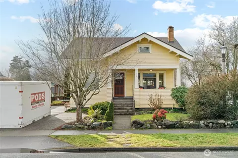Exterior - 734 Sumner Ave, Sumner, WA 98390 photo 2 of 6