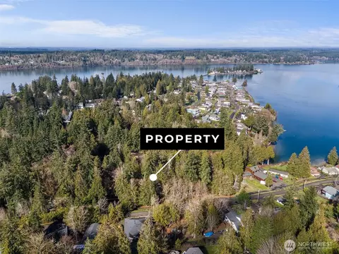 9821 Mariner Dr NW, Olympia, WA 98502