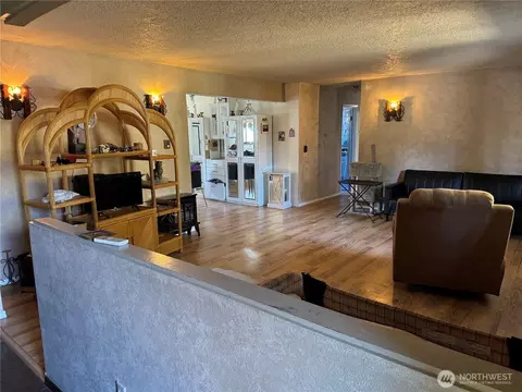 Living - 3935 NE Ne Everett St, Camas, WA 98607 photo 1 of 5