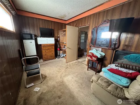 Other - 3935 NE Ne Everett St, Camas, WA 98607 photo 2 of 9