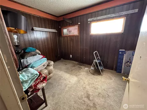 Bedroom - 3935 NE Ne Everett St, Camas, WA 98607 photo 1 of 7