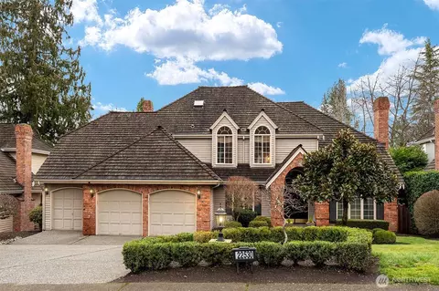 22530 SE 46th Pl, Sammamish, WA 98075