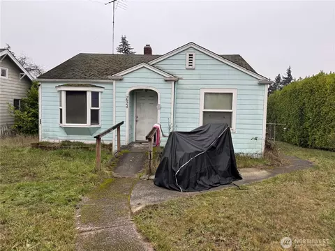 8624 Yakima Ave, Tacoma, WA 98444