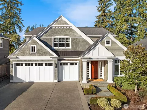 9832 NE 25th St, Bellevue, WA 98004