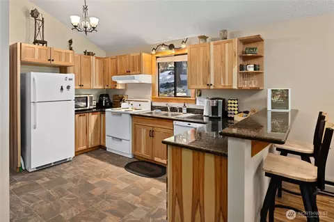 Kitchen - 751 Highland Loop, Ronald, WA 98940 photo 1 of 3