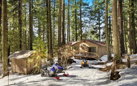 751 Highland Loop, Ronald, WA 98940