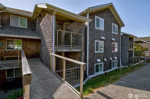 2815 Willows Rd #111, Seaview, WA 98644