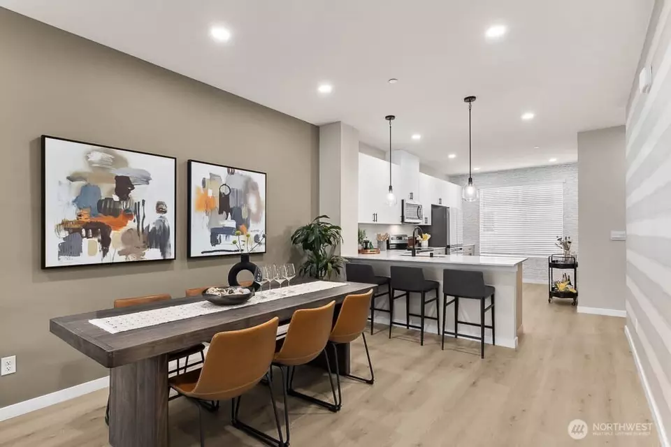 Dining - 16124 Cascadian Way #H3, Bothell, WA 98012 photo 1 of 2