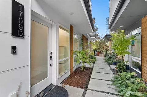 1709 15th Ave S, Seattle, WA 98144