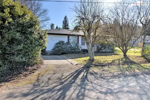 229 W Wyandotte Ave, Shelton, WA 98584