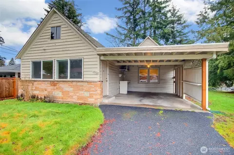 16727 60th Ave W, Lynnwood, WA 98037