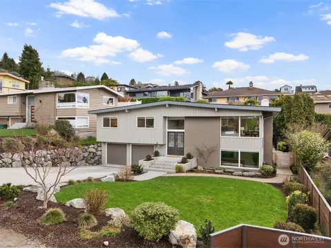 2323 NW 98th St, Seattle, WA 98117