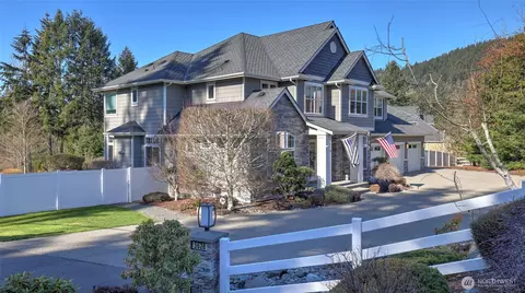 5628 NE 23rd St, Renton, WA 98059