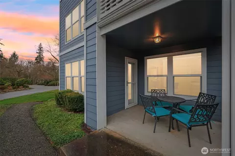 3935 226th Pl SE #107, Issaquah, WA 98029