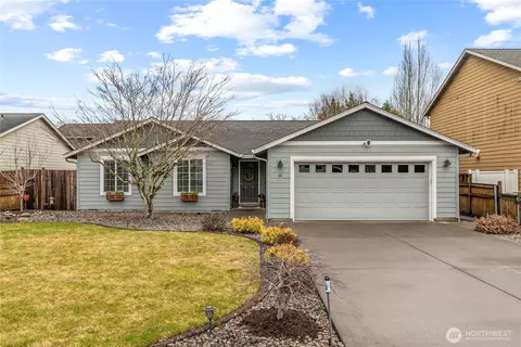 61 Ironwood Dr, Longview, WA 98632