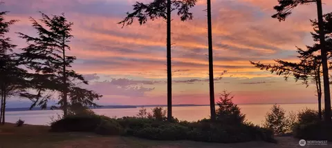 2968 Eagle Bluff Rd, Greenbank, WA 98253