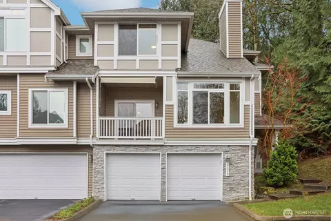 6679 SE Cougar Mountain Way #4, Bellevue, WA 98006