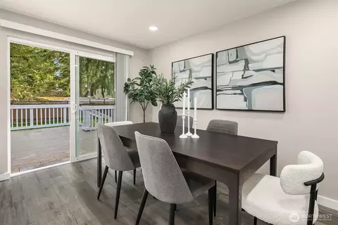Dining - 17926 91st Pl NE, Bothell, WA 98011 photo 1 of 2