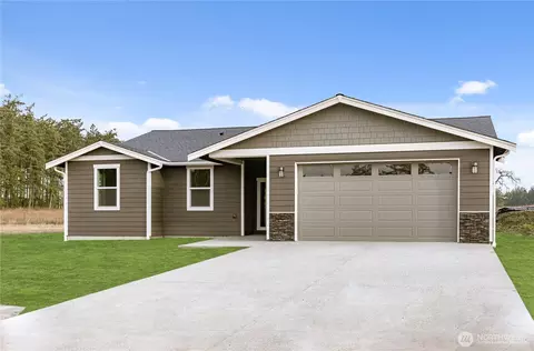 961 NW Shire St, Oak Harbor, WA 98277