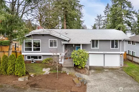 18006 NE 33rd St, Redmond, WA 98052