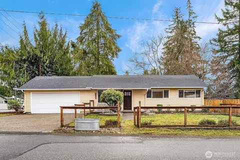 4013 23rd Pl NE, Renton, WA 98056