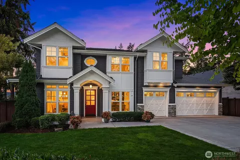 3207 107th Ave SE, Bellevue, WA 98004