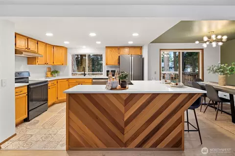 Kitchen - 16603 23rd Ave SE, Bothell, WA 98012 photo 2 of 4