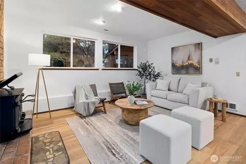 Living - 16603 23rd Ave SE, Bothell, WA 98012 photo 5 of 5