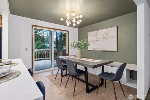 Dining - 16603 23rd Ave SE, Bothell, WA 98012 photo 1 of 2