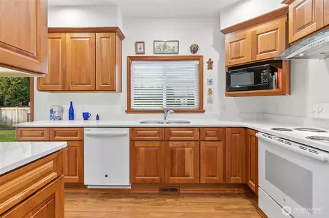 14725 156th St E, Orting, WA 98360 photo 17