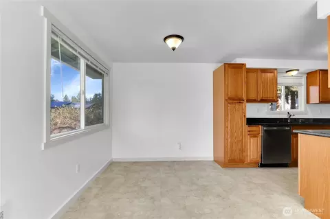 Other - 2115 Pinehurst Ave, Everett, WA 98203 photo 2 of 4