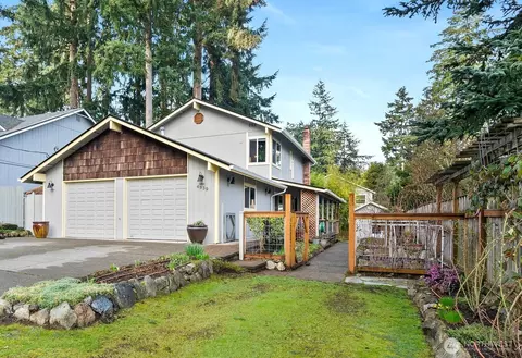 4939 Carole Dr NE, Olympia, WA 98516