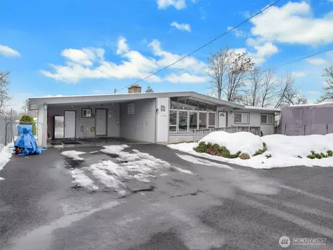 1708 Stuart St, Walla Walla, WA 99362
