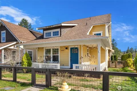 4102 Mckinley Ave, Carnation, WA 98014