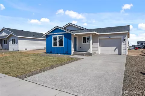 302 N Aspen St, Tieton, WA 98947