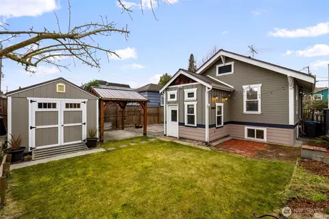 1118 Mckenzie Ave, Bremerton, WA 98337