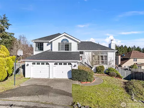10230 Hamilton Pl NW, Silverdale, WA 98383