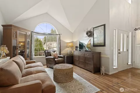 13906 55th Dr SE, Everett, WA 98208 photo 2