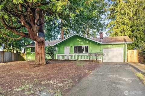 826 S 319th Pl, Federal Way, WA 98003