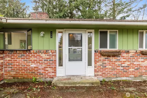 Exterior - 318 89th St SE, Everett, WA 98208 photo 2 of 12