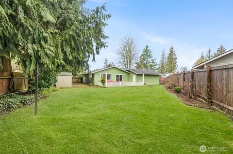 Exterior - 318 89th St SE, Everett, WA 98208 photo 8 of 12