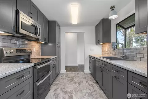 Kitchen - 318 89th St SE, Everett, WA 98208 photo 7 of 7